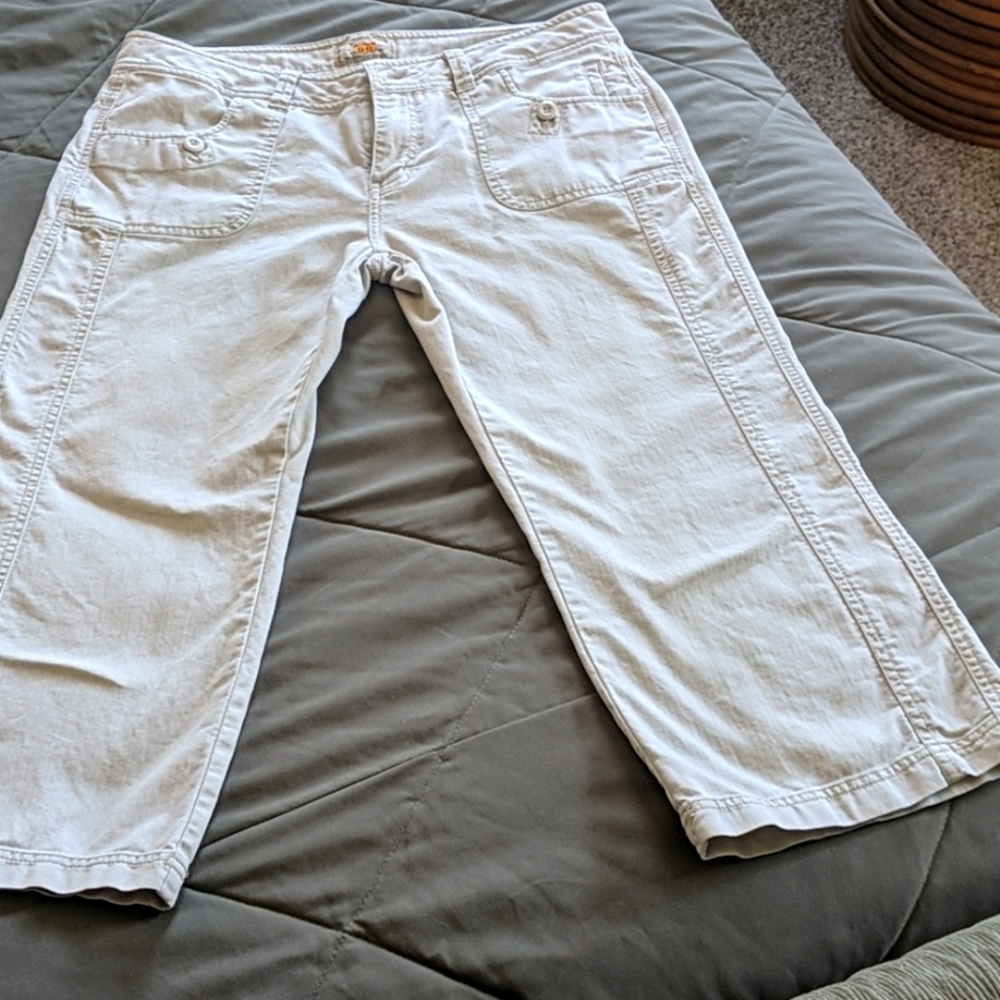 Capris